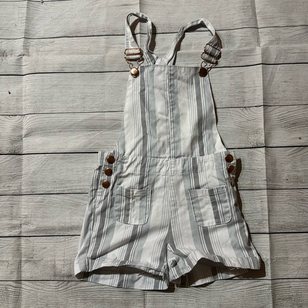 White & Gray Striped Short Overalls size 6x